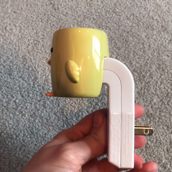 Bath and Body Works Easter Chick Wallflower Plug-in - Picture 3 of 5